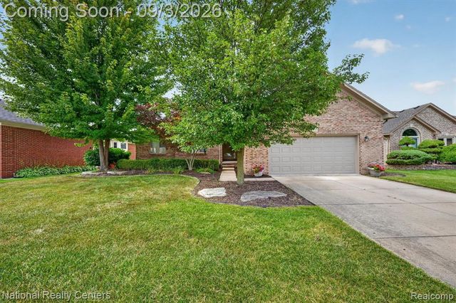 49719 Shenandoah Drive, Macomb, MI 48044
