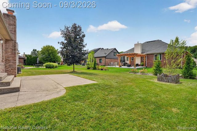 49719 Shenandoah Drive, Macomb, MI 48044