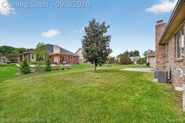 49719 Shenandoah Drive, Macomb, MI 48044