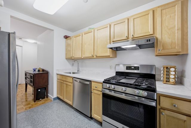 118 Schenectady Ave Apt 109, New York City, NY 11213