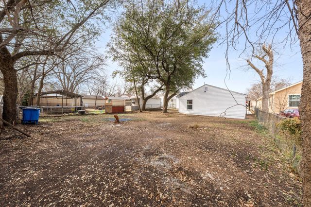 1218 Tarpley Avenue, Dallas, TX 75211