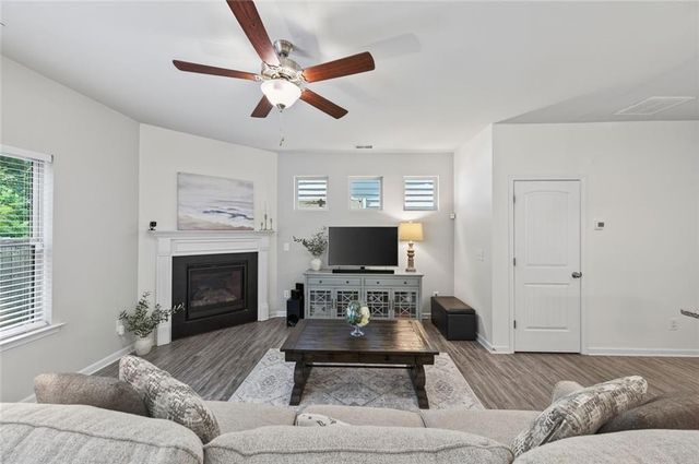 154 Bryon Lane, Acworth, GA 30102