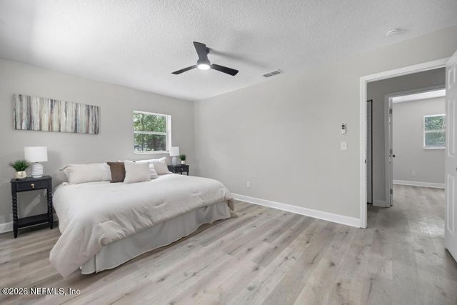 8177 WAXWING Avenue, Jacksonville, FL 32219