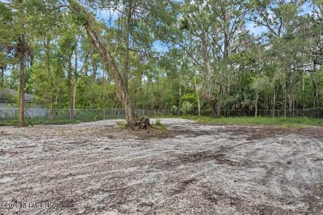 8177 WAXWING Avenue, Jacksonville, FL 32219