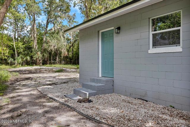 8177 WAXWING Avenue, Jacksonville, FL 32219