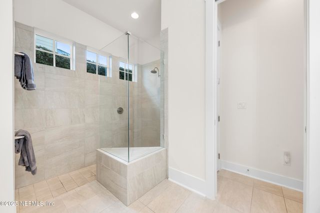 3735 GRASSEY Key, Jacksonville Beach, FL 32250