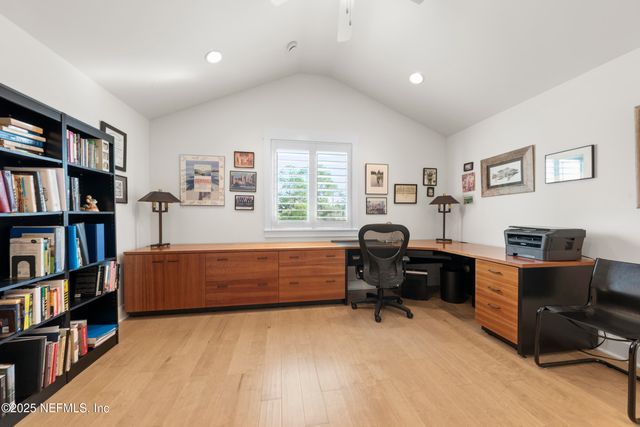 3735 GRASSEY Key, Jacksonville Beach, FL 32250