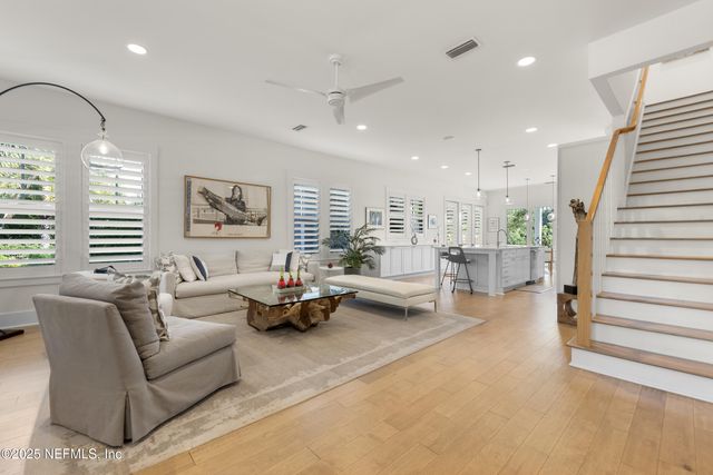 3735 GRASSEY Key, Jacksonville Beach, FL 32250