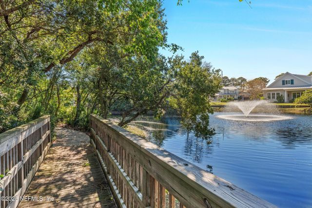 3735 GRASSEY Key, Jacksonville Beach, FL 32250