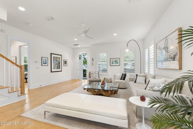 3735 GRASSEY Key, Jacksonville Beach, FL 32250