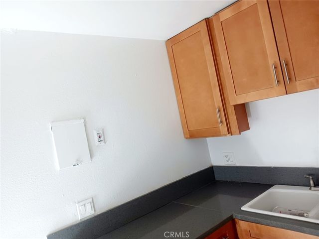 687 Karesh 3, Pomona, CA 91767