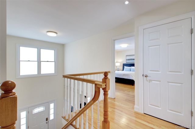 9 Revere Road, Port Washington, NY 11050