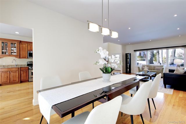 9 Revere Road, Port Washington, NY 11050