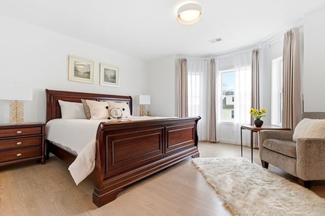 70 Walker St Front, Newton, MA 02460
