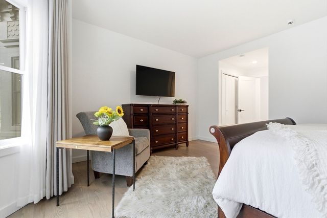 70 Walker St Front, Newton, MA 02460