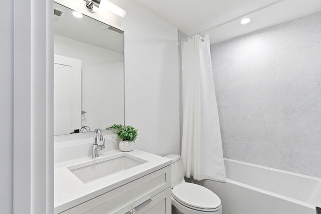70 Walker St Front, Newton, MA 02460