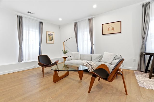 70 Walker St Front, Newton, MA 02460