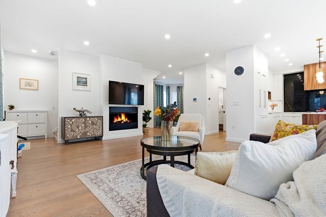 70 Walker St Front, Newton, MA 02460