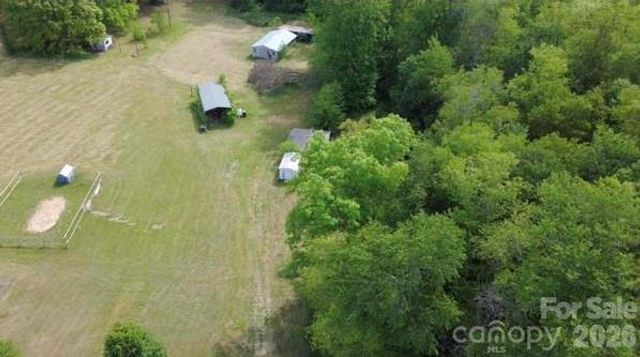 2107 Jenkins Printing Drive, Newton, NC 28658