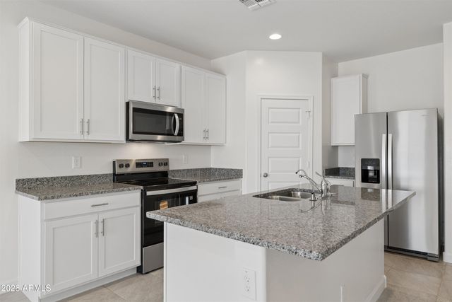 5443 E Cinder Lane, San Tan Valley, AZ 85140