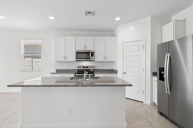 5443 E Cinder Lane, San Tan Valley, AZ 85140