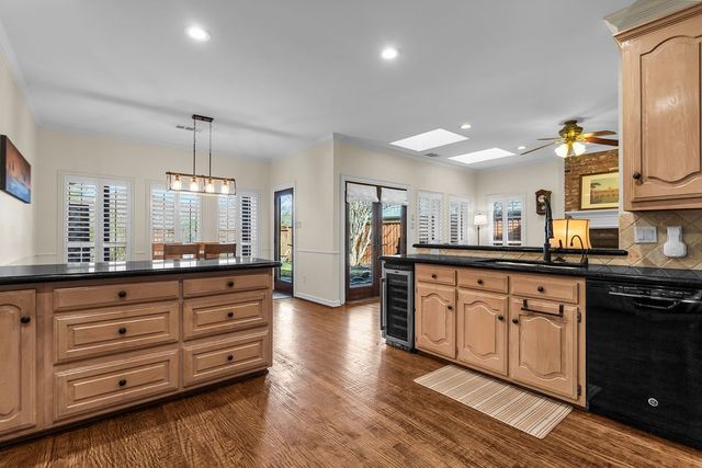 6901 April Way Circle, Plano, TX 75023