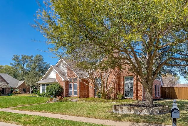 6901 April Way Circle, Plano, TX 75023