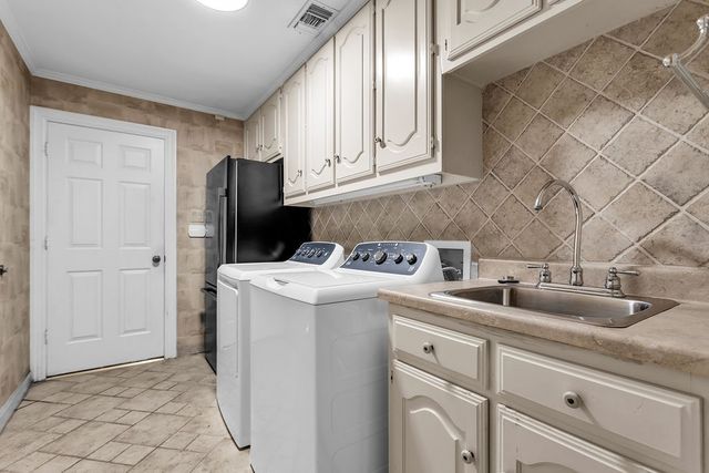 6901 April Way Circle, Plano, TX 75023