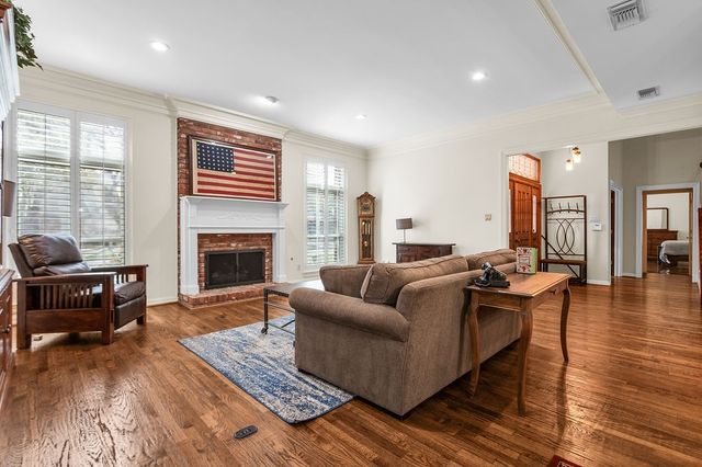 6901 April Way Circle, Plano, TX 75023