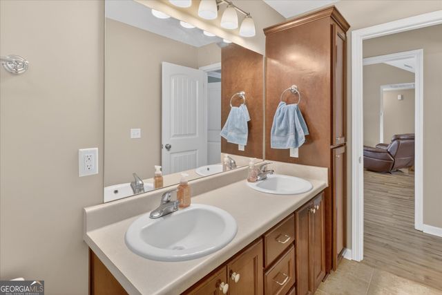 312 Teakwood Court, Statesboro, GA 30458