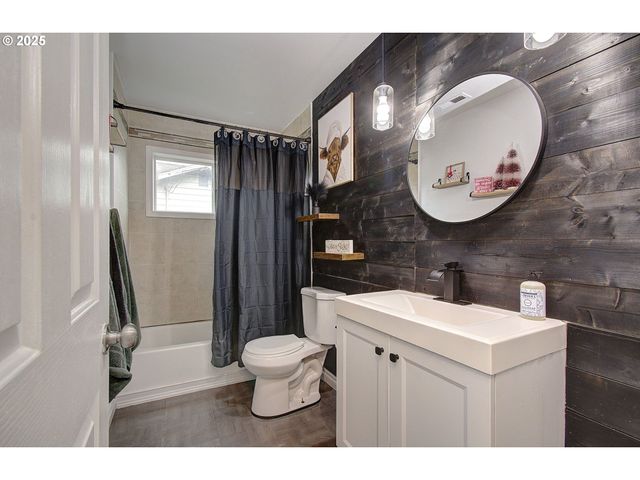 7116 Ne 107TH Ave, Vancouver, WA 98662