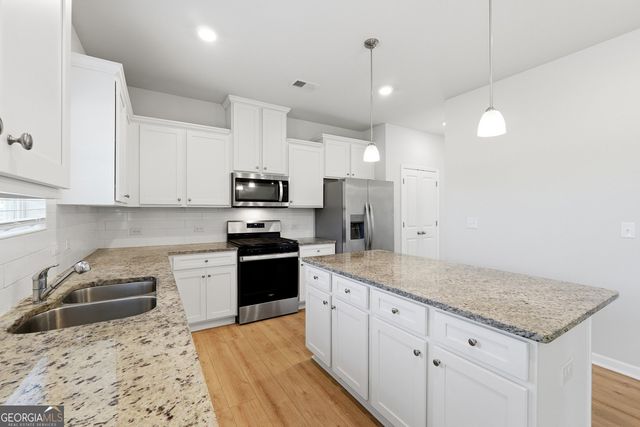 1877 Mitchell Farm Court, Grayson, GA 30017