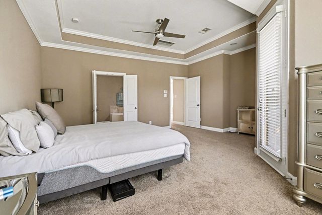 409 Via Regatta Drive, Webster, TX 77598