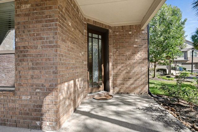 409 Via Regatta Drive, Webster, TX 77598