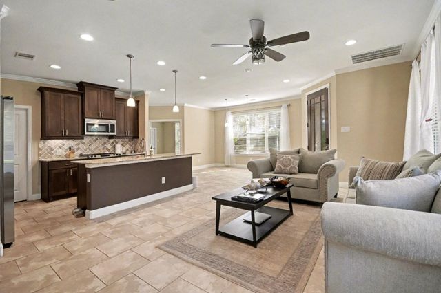 409 Via Regatta Drive, Webster, TX 77598