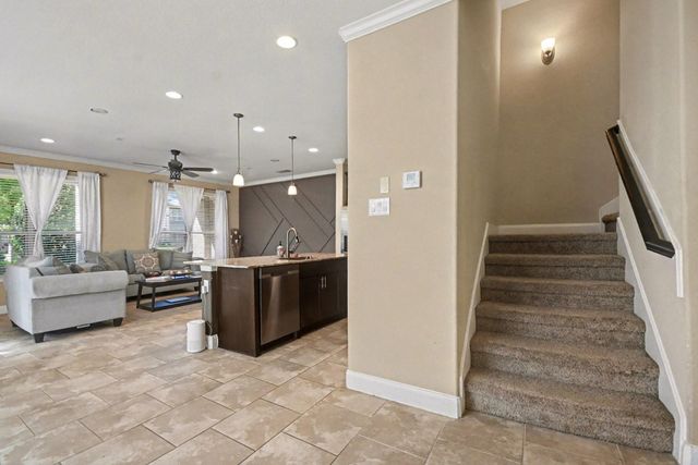 409 Via Regatta Drive, Webster, TX 77598