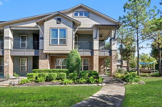 409 Via Regatta Drive, Webster, TX 77598