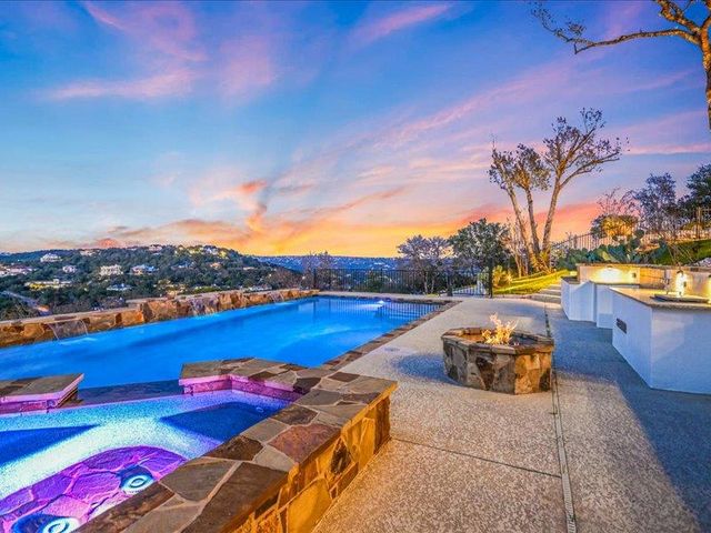 4701 Via Media, Austin, TX 78746