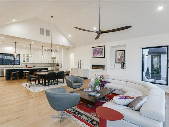 4701 Via Media, Austin, TX 78746