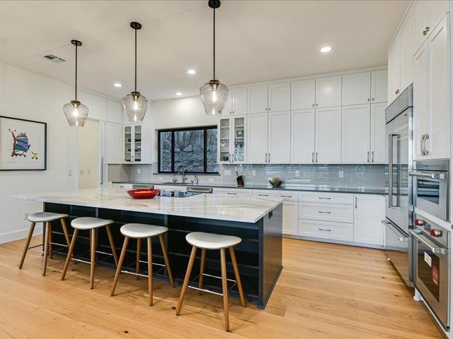 4701 Via Media, Austin, TX 78746