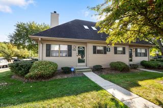 24877 Auburn Lane, Southfield, MI 48033