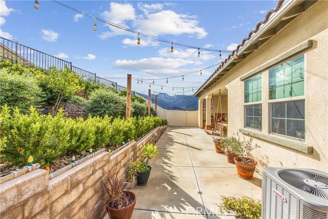 11145 Fourleaf Court, Corona, CA 92883