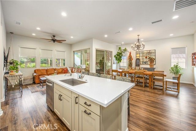 11145 Fourleaf Court, Corona, CA 92883