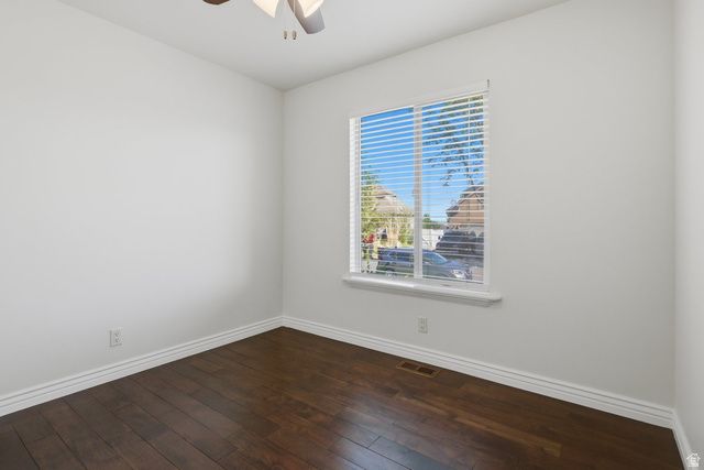 5823 W ROUND ROCK DR, Herriman, UT 84096