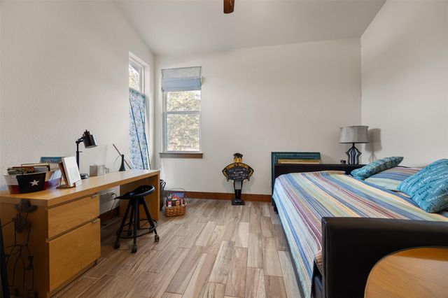 102 Leach LN, Wimberley, TX 78676