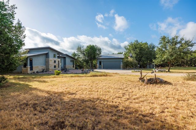 102 Leach LN, Wimberley, TX 78676