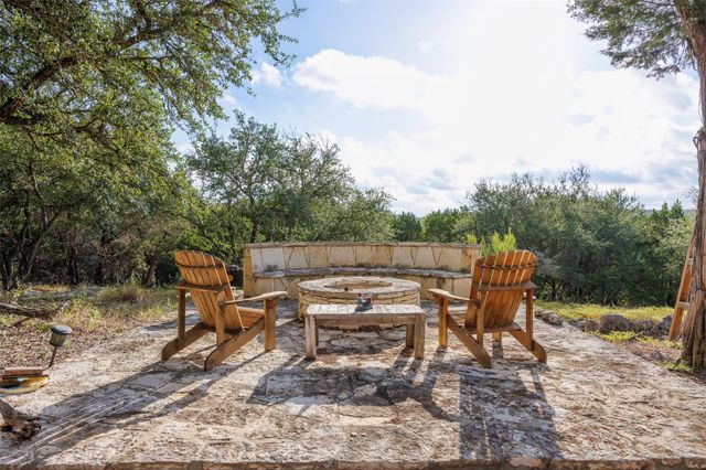 102 Leach LN, Wimberley, TX 78676