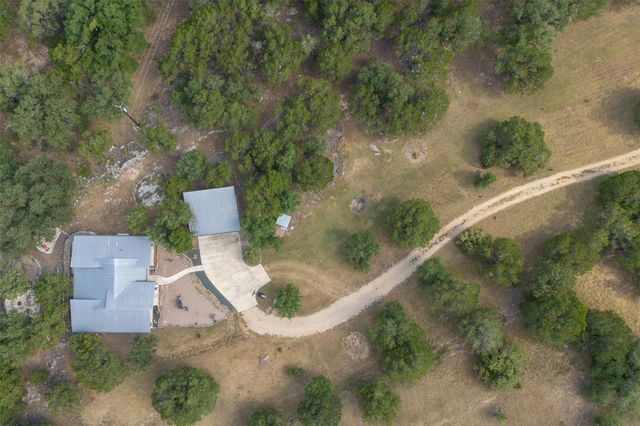 102 Leach LN, Wimberley, TX 78676