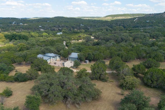 102 Leach LN, Wimberley, TX 78676