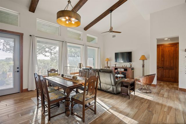102 Leach LN, Wimberley, TX 78676